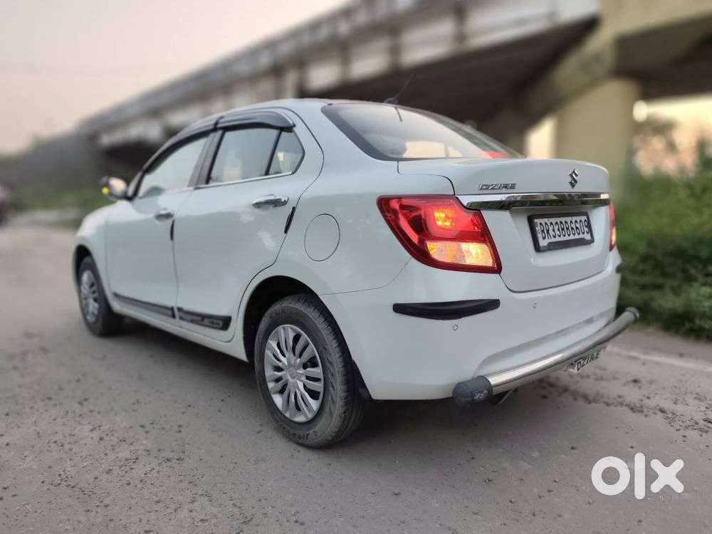 Maruti Suzuki Dzire 1.2 Vxi, 2023, Petrol