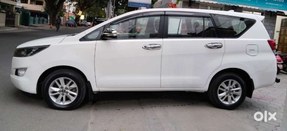 Toyota Innova Crysta 2.4 G Mt 8s, 2016, Diesel