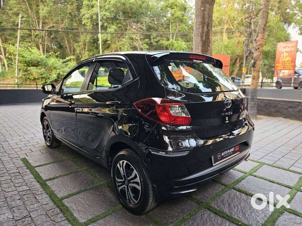 Tata Tiago 1.2 Revotron Xt (o), 2023, Petrol