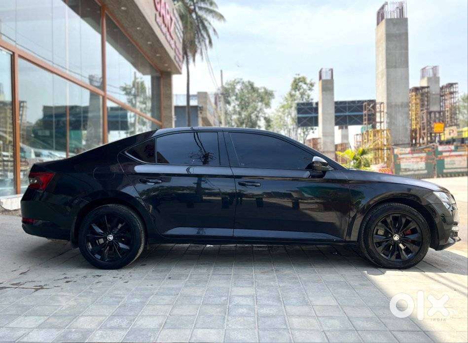 Skoda Superb 2.0 Tsi At L&k, 2021, Petrol