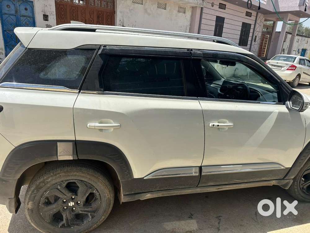 Maruti Suzuki Brezza 2024 Petrol Well Maintained