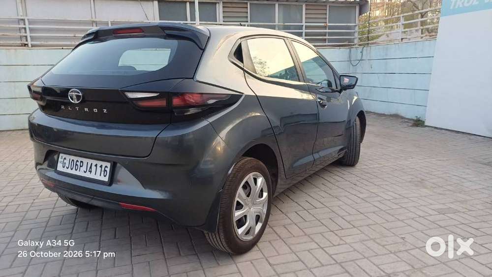 Tata Altroz 1.2 Xt, 2022, Petrol