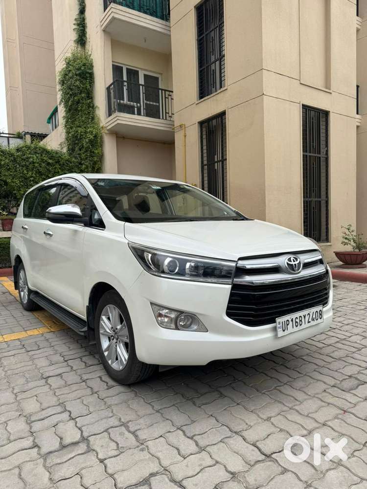 Toyota Innova Crysta 2.8z Automatic, 2018