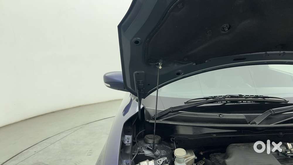 Maruti Suzuki Swift 2011-2017 1.2 Zxi Cng, 2023, Cng & Hybrids