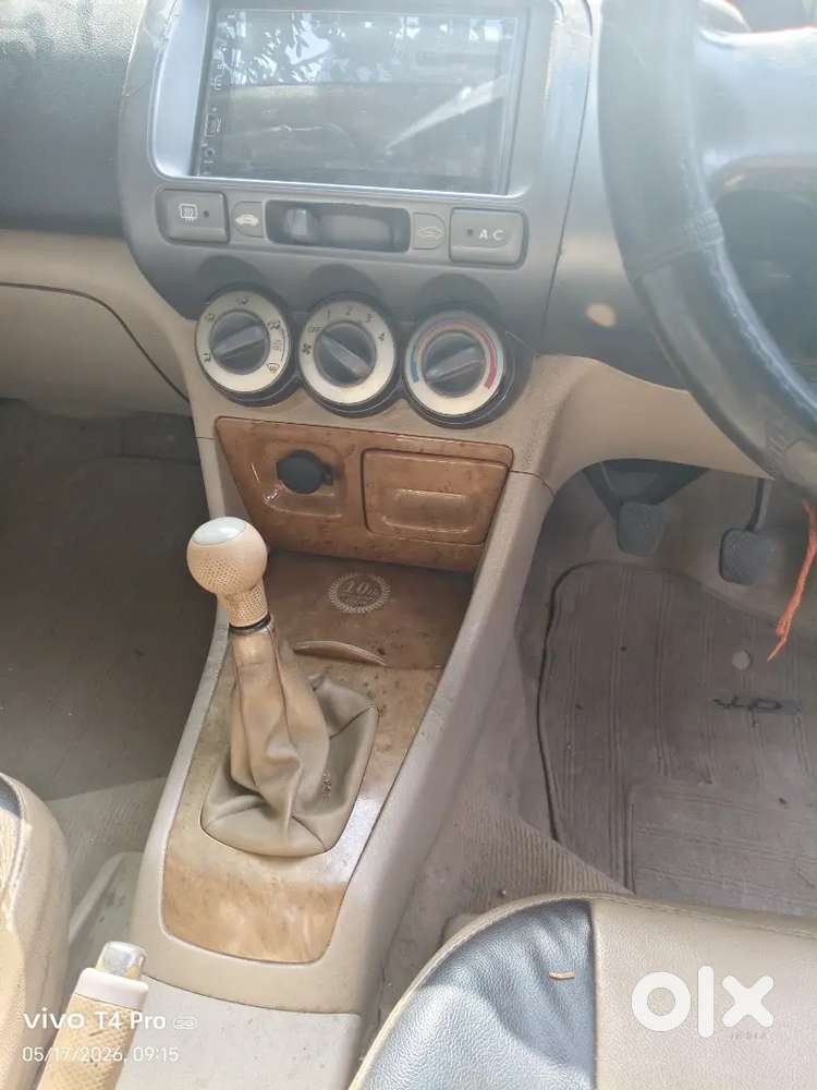 Petrol And Cng Both Good Milage Honda City Zx 2006