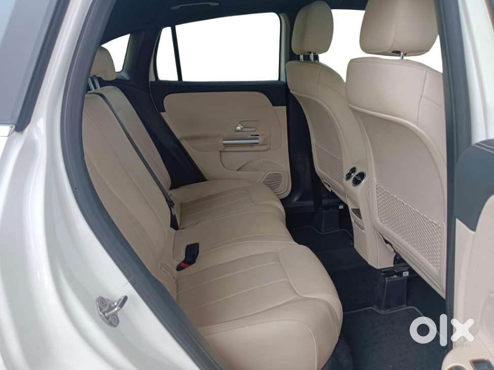 Mercedes-benz Gla 200, 2023, Petrol