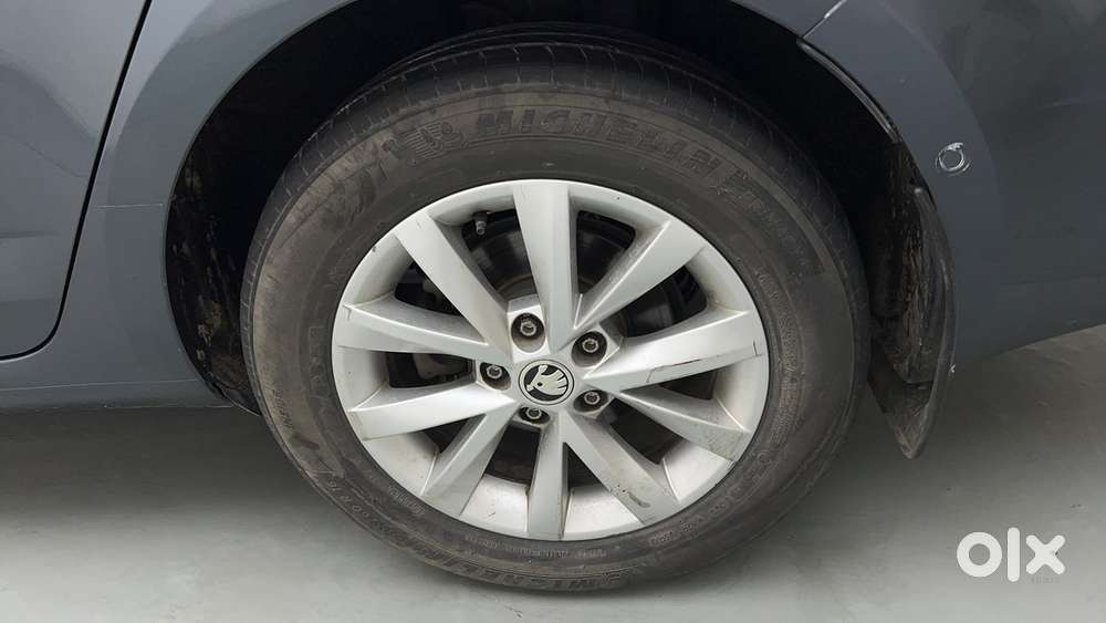 Skoda Octavia 2.0 L K Tsi At, 2018, Petrol