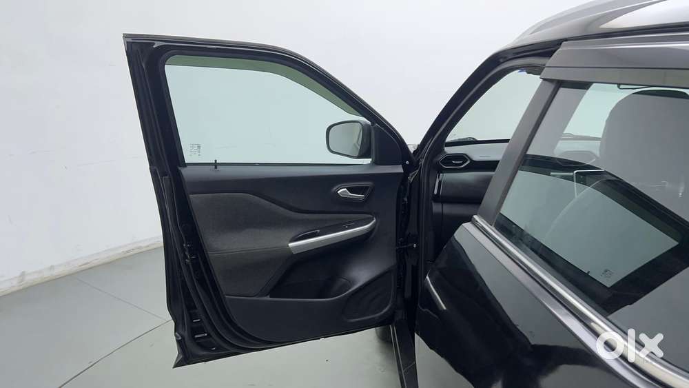 Nissan Magnite 1.0 Xv Premium Turbo Cvt (o), 2021, Petrol