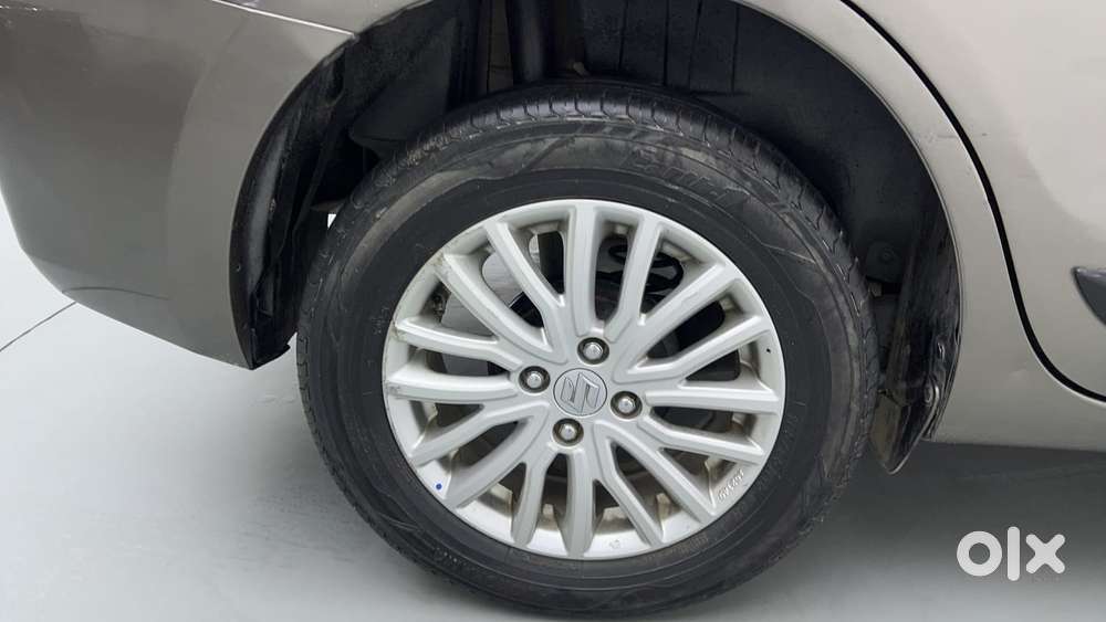 Maruti Suzuki Dzire 1.2 Zxi Amt, 2018, Petrol