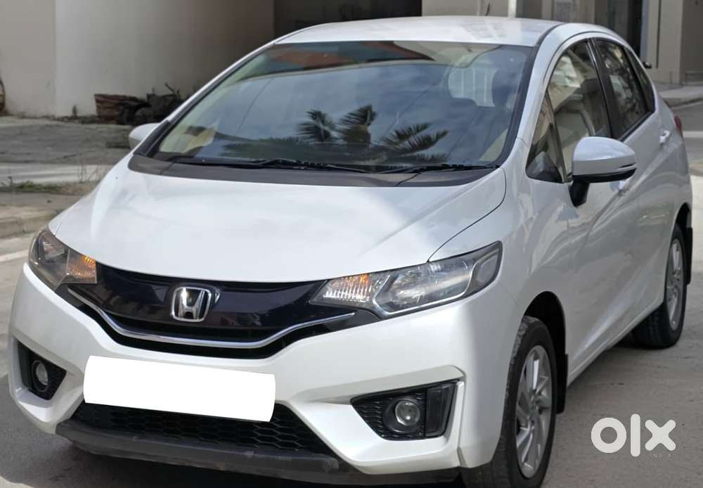Honda Jazz V Automatic, 2016, Petrol