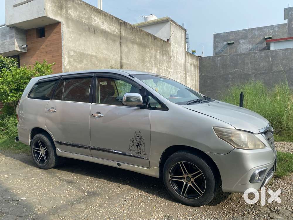 Toyota Innova Diesel 2011