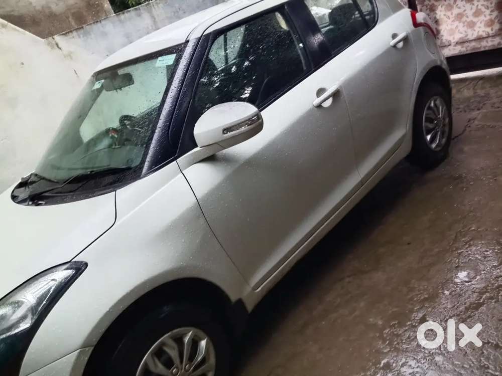 Maruti Suzuki Swift 2016 Diesel 126000 Km Driven