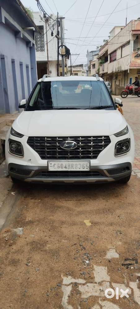Hyundai Venue Petrol 2019