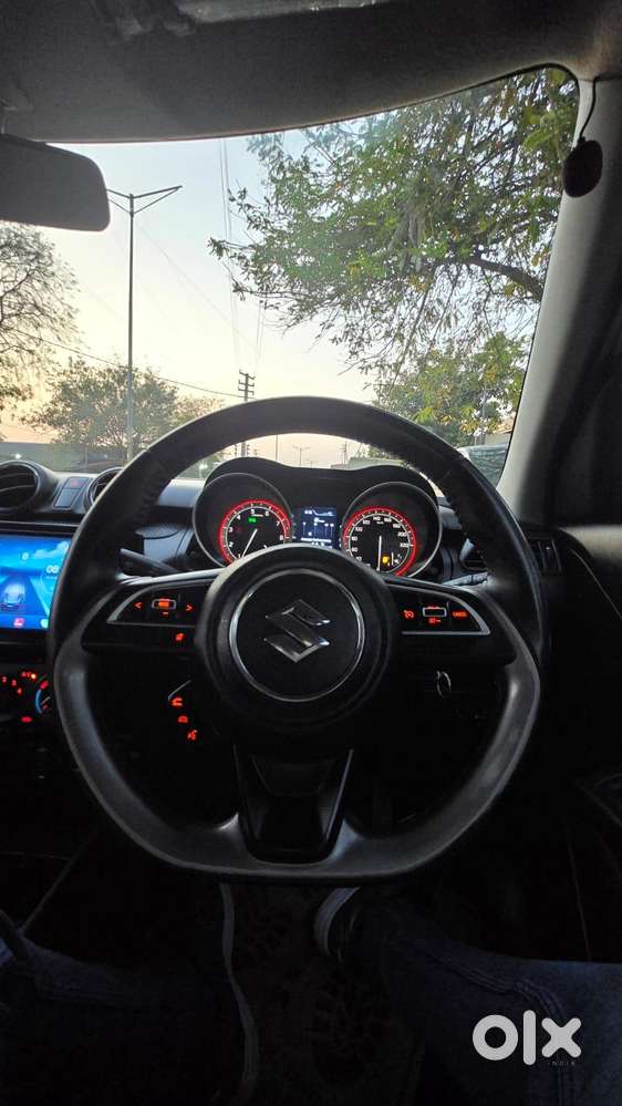 Maruti Suzuki Swift Lxi Optional-o, 2023, Petrol
