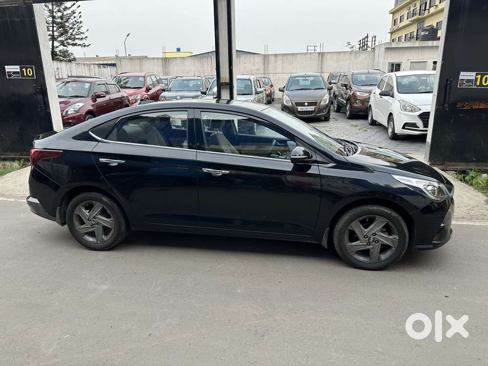 Hyundai Verna 1.5 Sx Ivt, 2021, Petrol