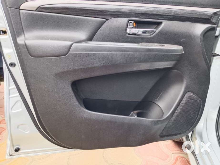 Maruti Suzuki Xl6 1.5 Zeta Mt, 2022, Petrol