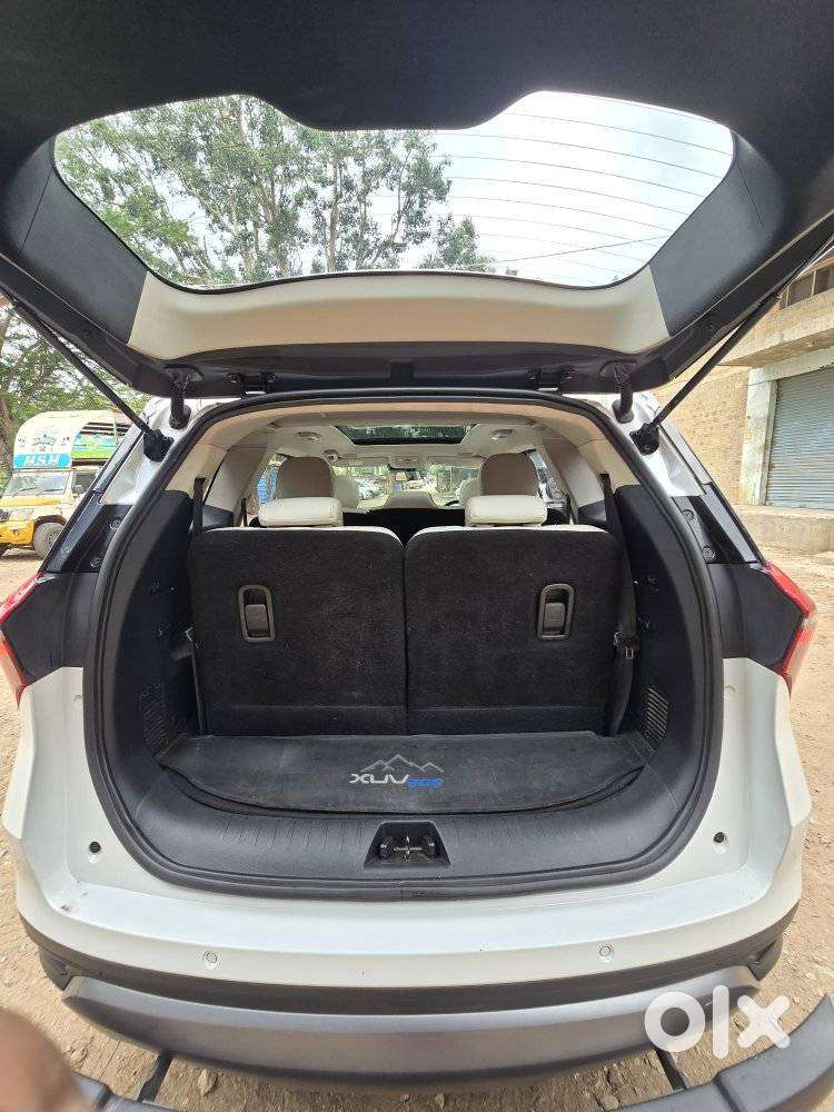 Mahindra Xuv700 2.2 Ax 7 Diesel At Str, 2022, Diesel