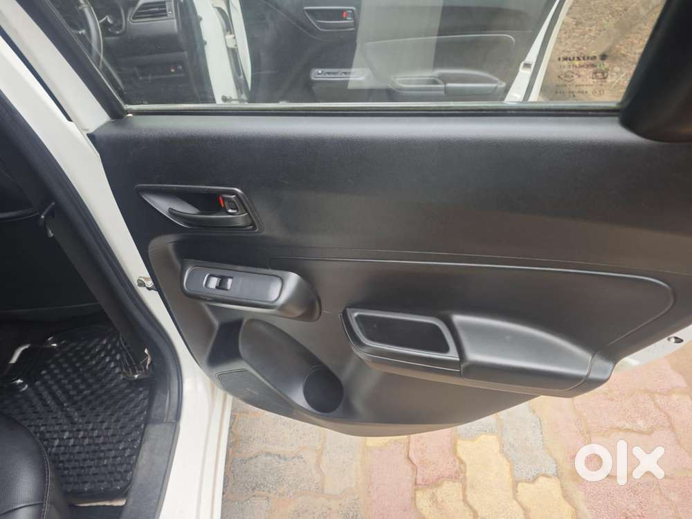 Maruti Suzuki Swift Lxi Optional-o, 2019, Petrol