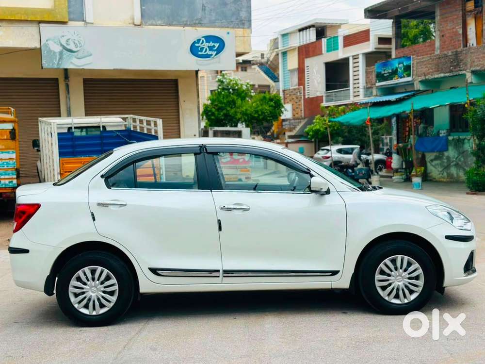 Maruti Suzuki Swift Dzire 1.2 Vxi Bsiv, 2023, Petrol