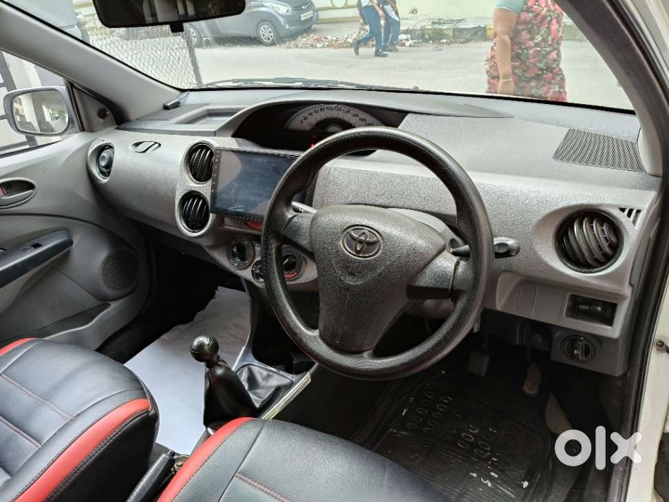 Toyota Etios Liva G Xclusive Edition, 2011, Petrol