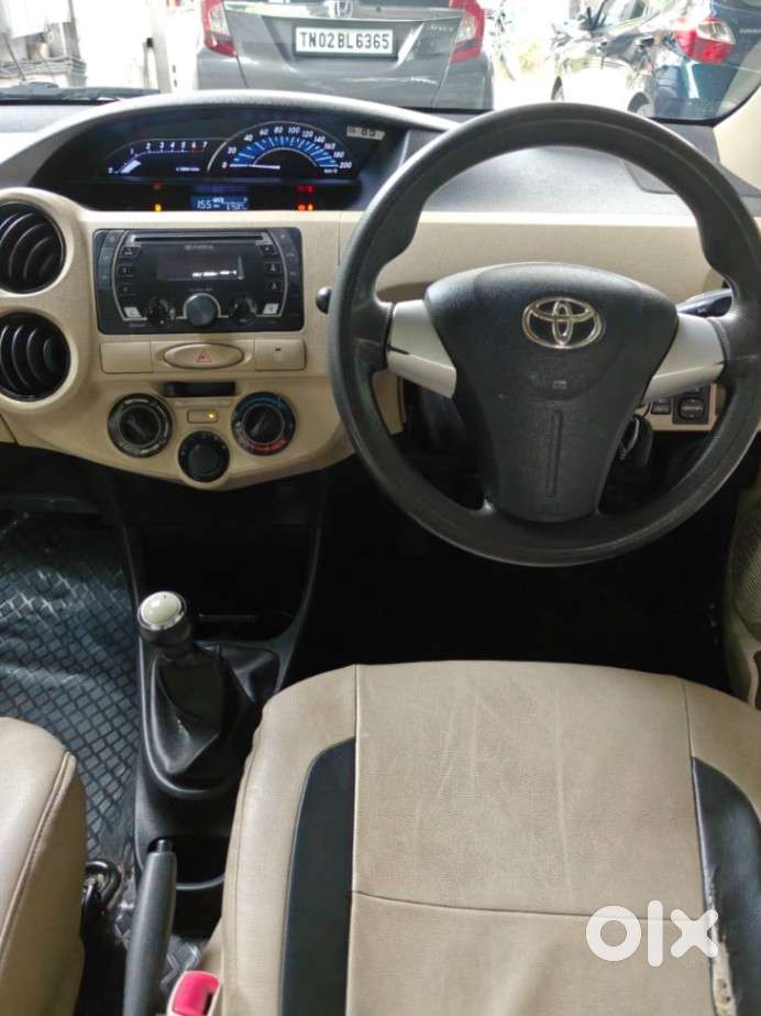 Toyota Etios 1.5 V, 2017, Petrol
