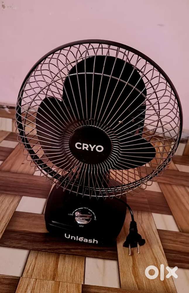 Brand new Table fan @ 1000