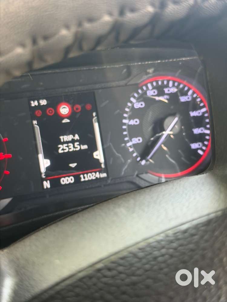 Mahindra Thar Petrol 2022