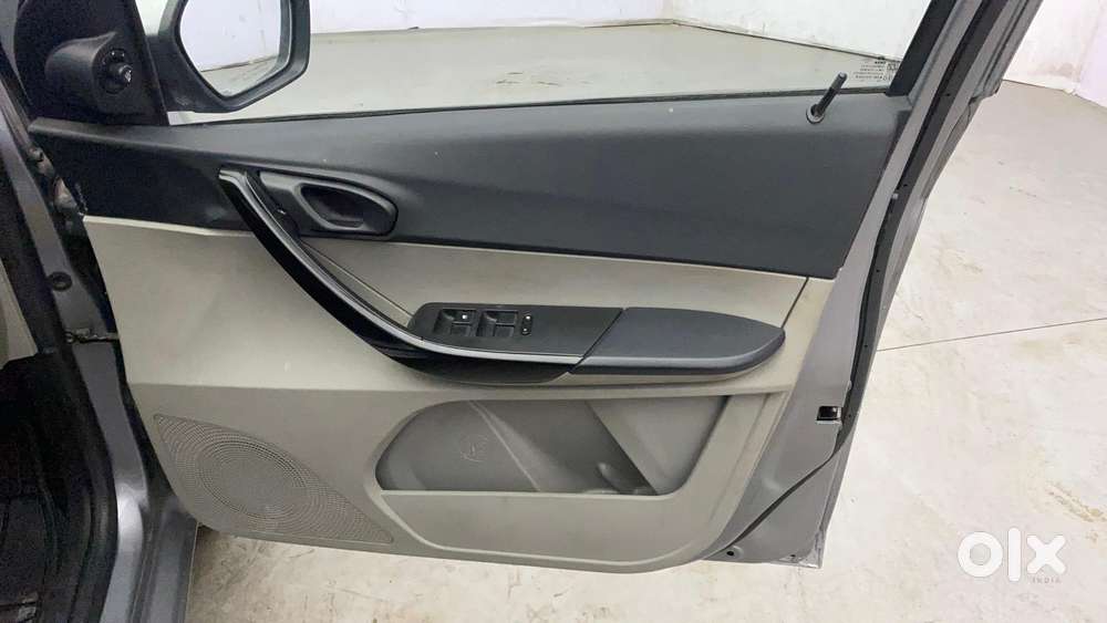 Tata Tiago 1.2 Revotron Xz, 2019, Petrol