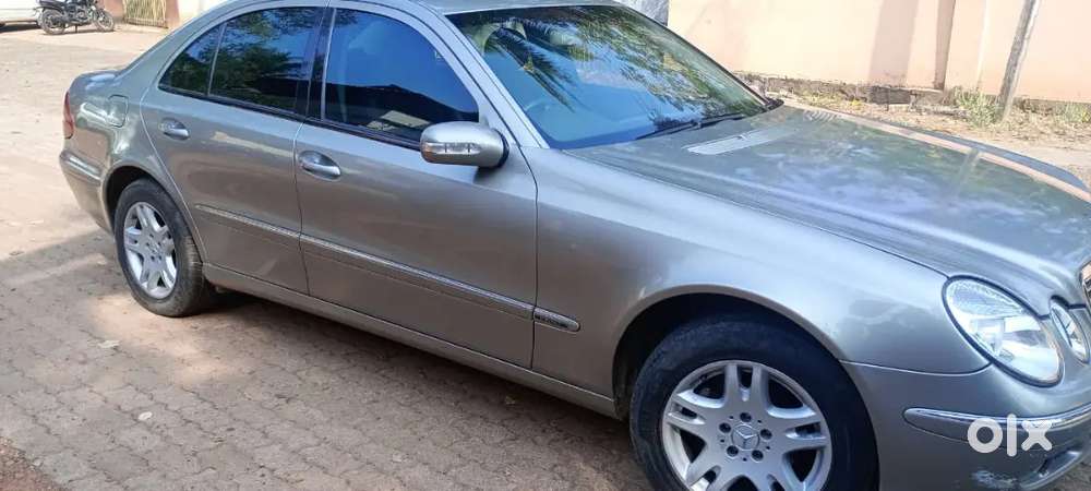 Mercedes Benz E200