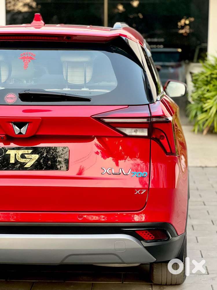 Mahindra Xuv700 2.0 Ax 7 Petrol At Str, 2023, Petrol