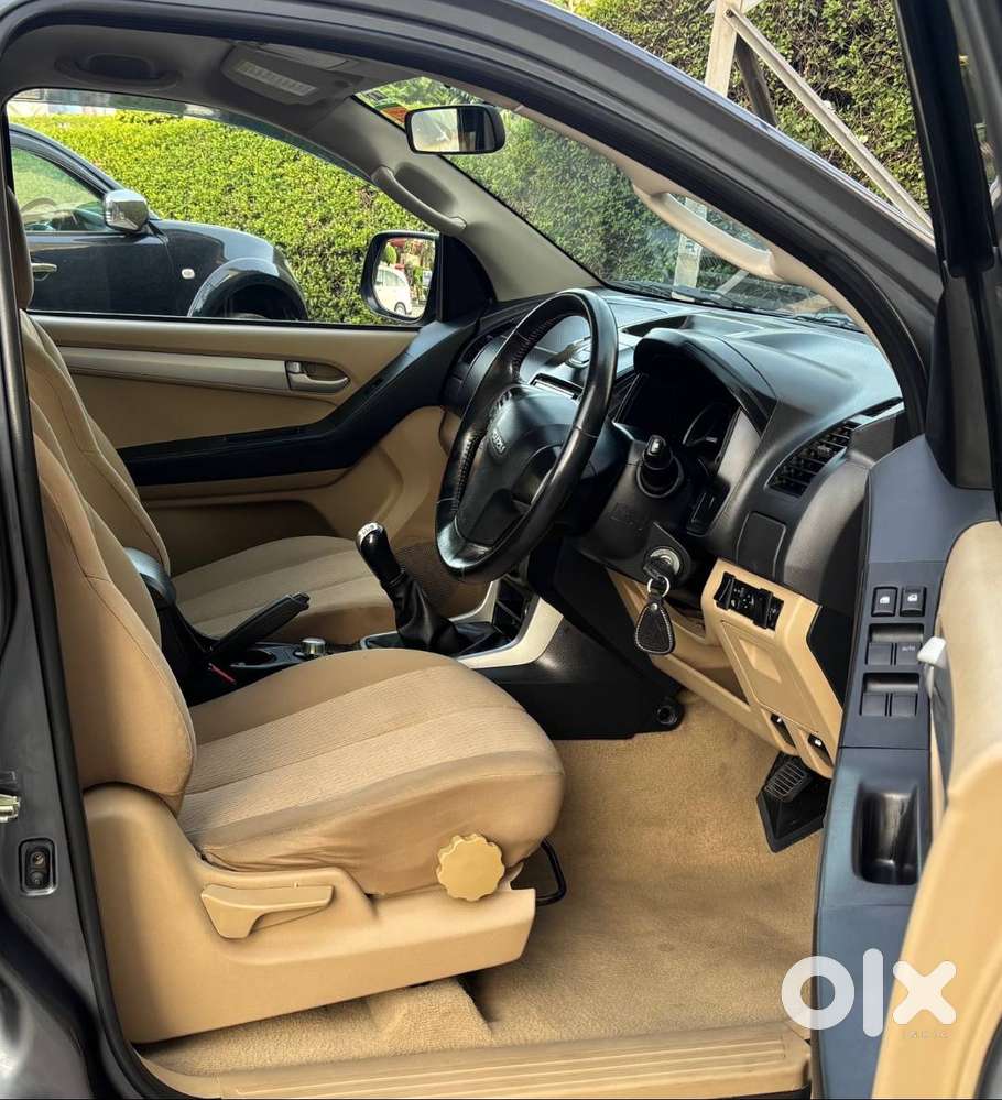 Isuzu V-cross 4wd Manual 2020, 48000 Kms Haryana Registration..
