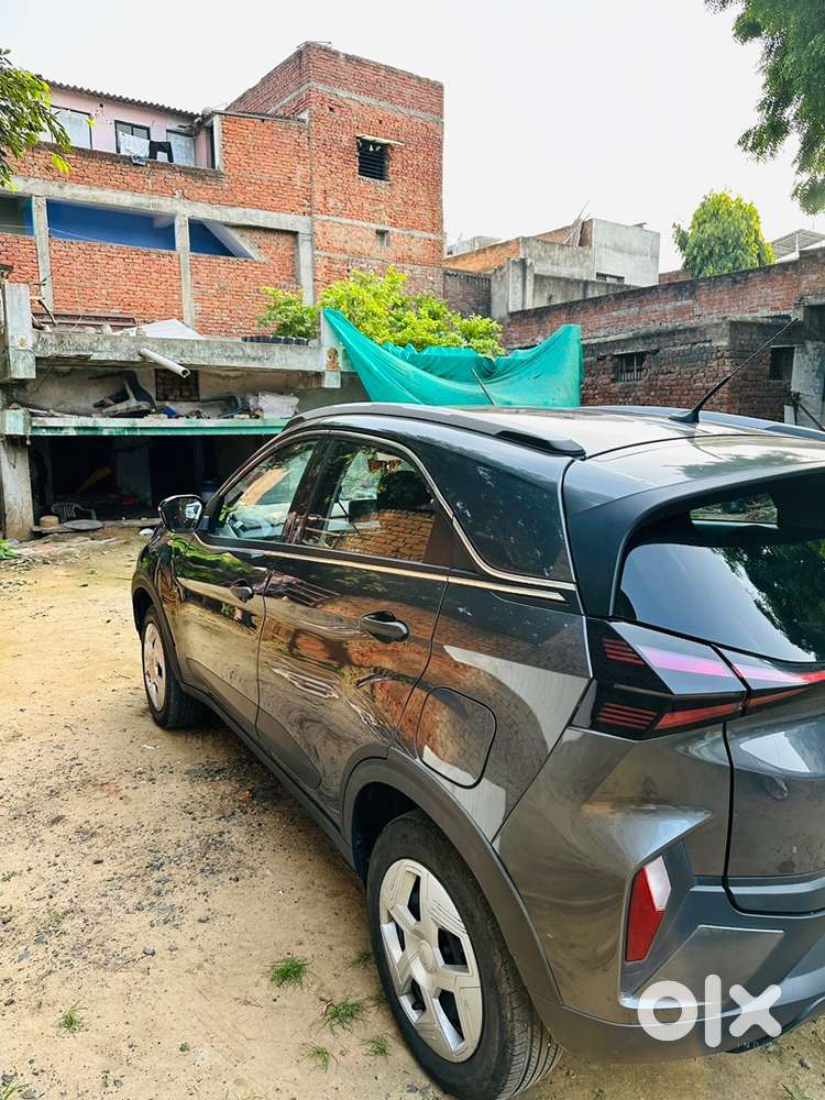 Tata Nexon Smart Plus.s Cng 2025