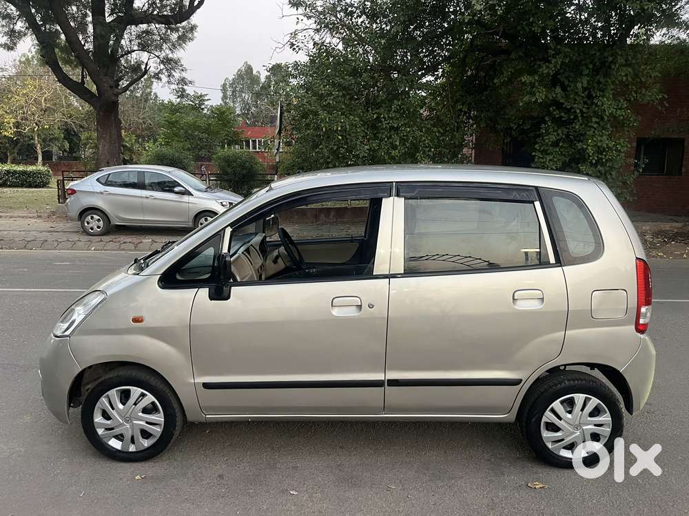 Maruti Suzuki Zen Estilo Lxi Bs Iv, 2009, Petrol
