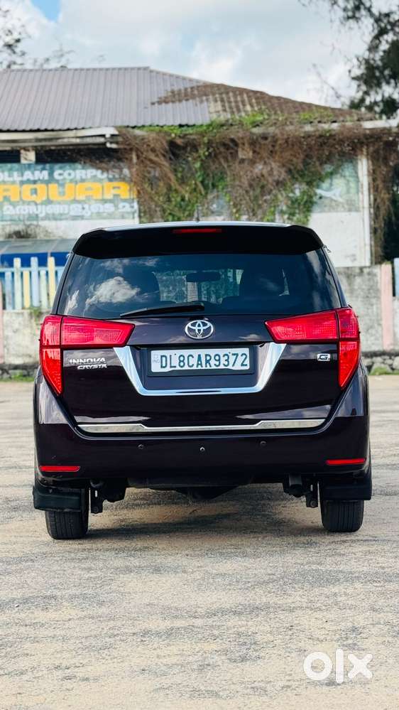 Toyota Innova Crysta 2.8 Gx At, 2017, Diesel