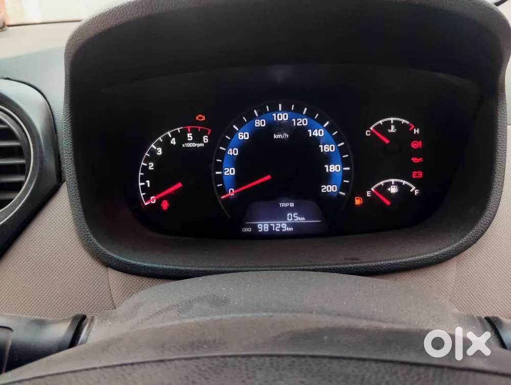 Hyundai Accent Hatchback 2016 Diesel 98729 Km Driven