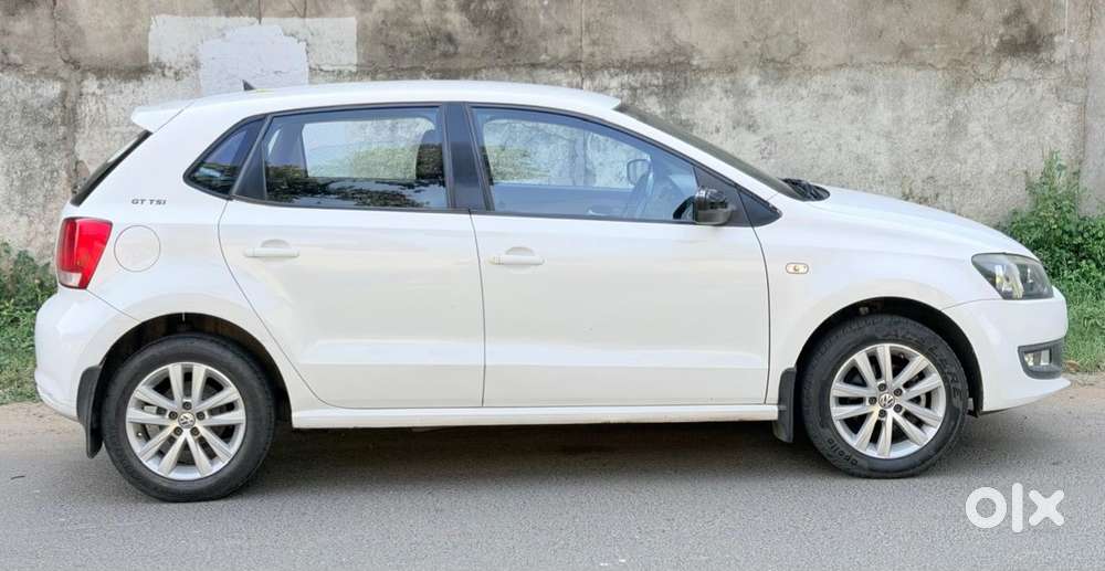 Volkswagen Polo Petrol Highline 1.6l, 2013, Petrol