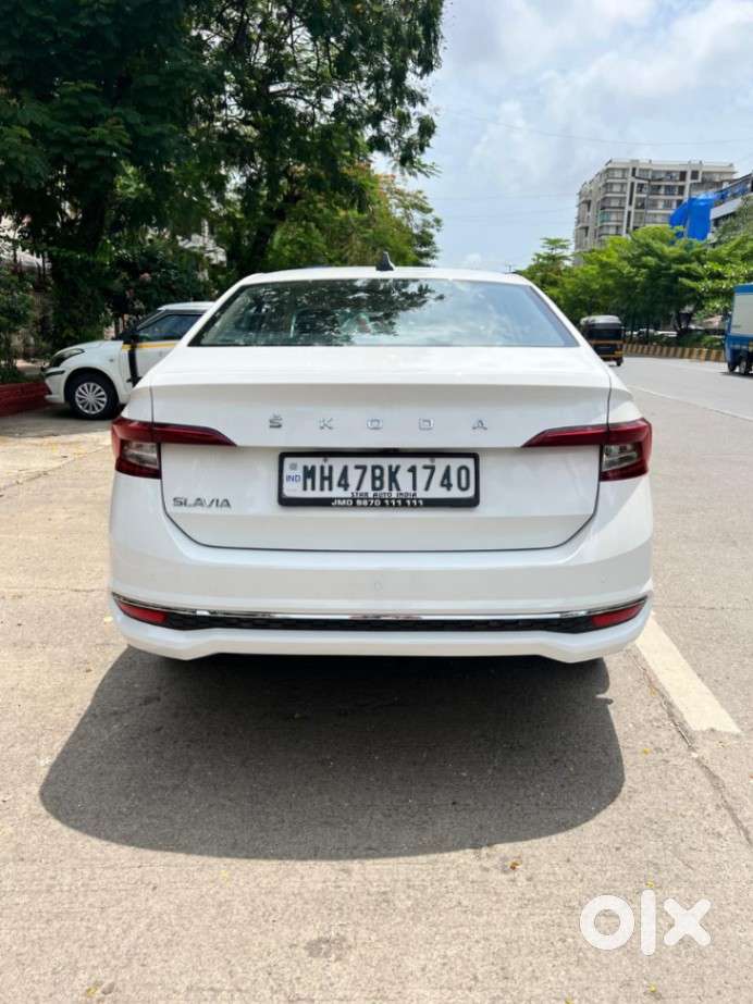 Skoda Slavia 1.0 Tsi Style At, 2023, Petrol