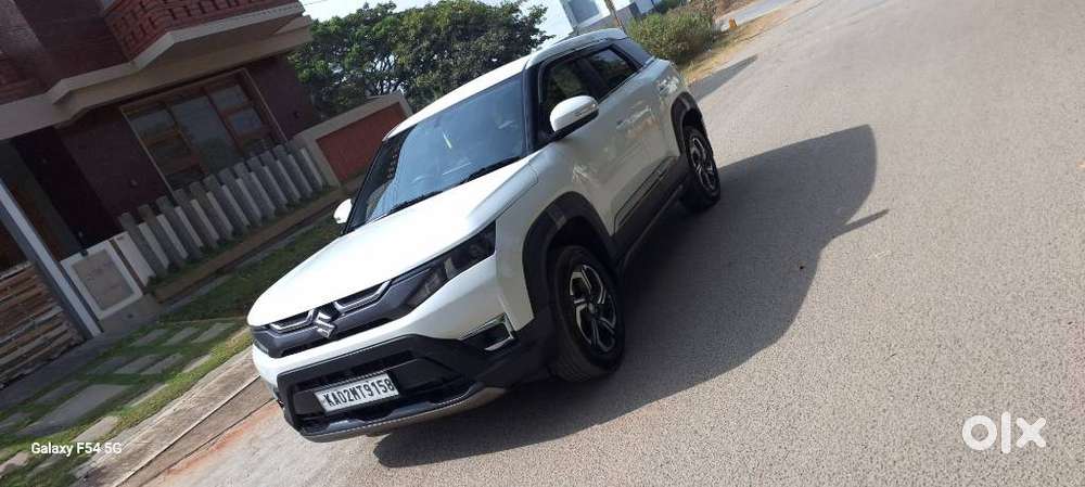 Maruti Suzuki Brezza 1.5 Vxi Cng, 2023, Cng & Hybrids
