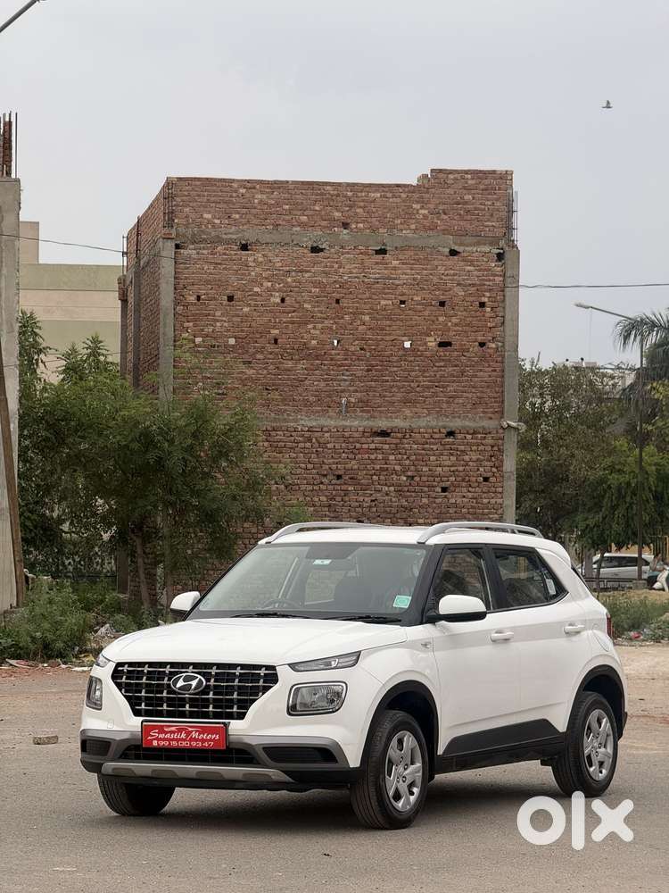 Hyundai Venue S 1.2 Petrol, 2021, Petrol