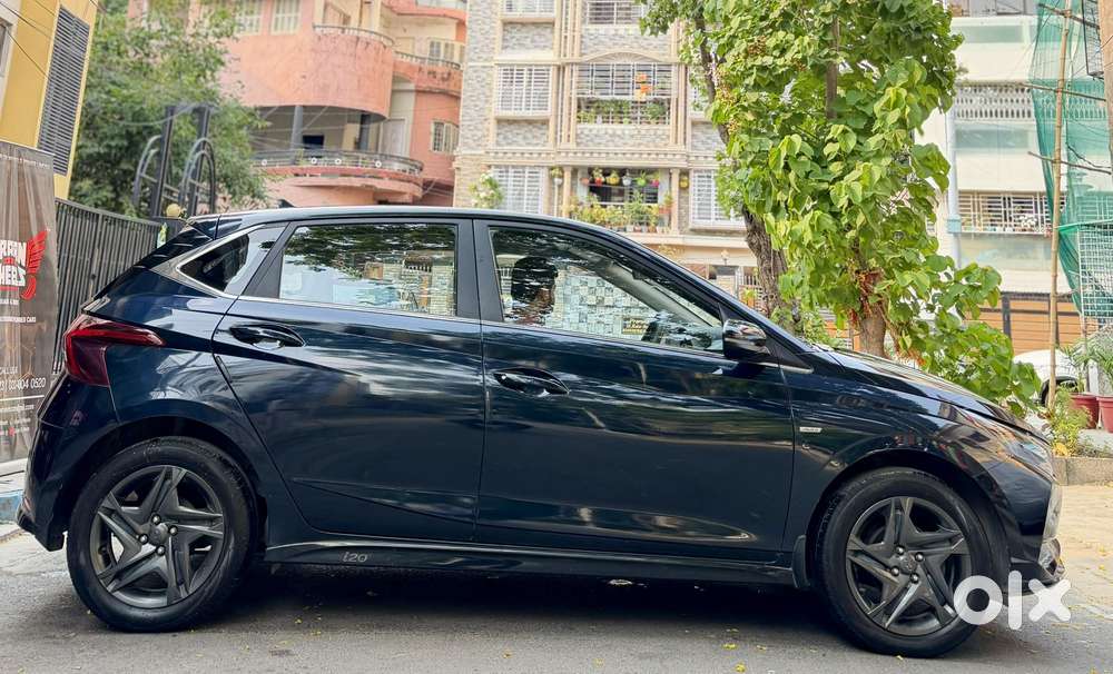 Hyundai I20 Sportz 1.2 Ivt, 2023, Petrol