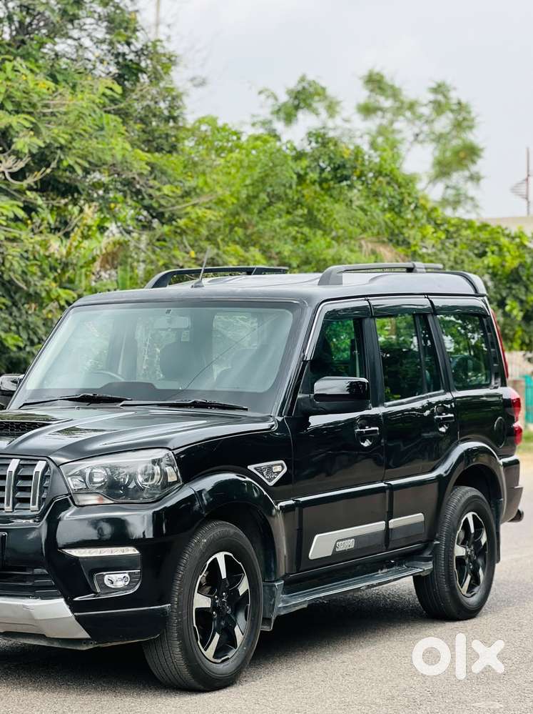 Mahindra Scorpio Classic 2.2 S 11 Mt 7 Str, 2023, Diesel