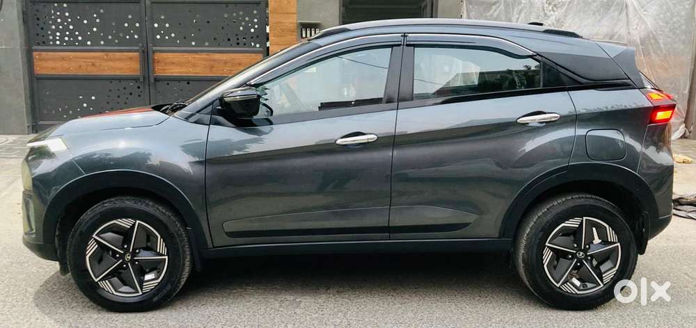 Tata Nexon Creative Plus 1.2 Revotron Petrol 6 Mt, 2024, Petrol