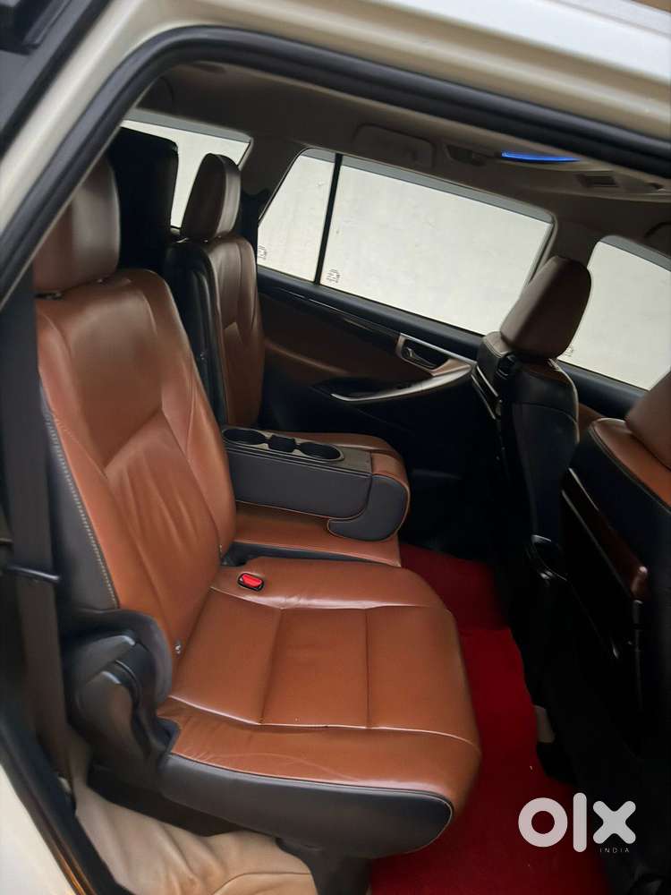 Toyota Innova Crysta 2.8 Zx At, 2016, Diesel