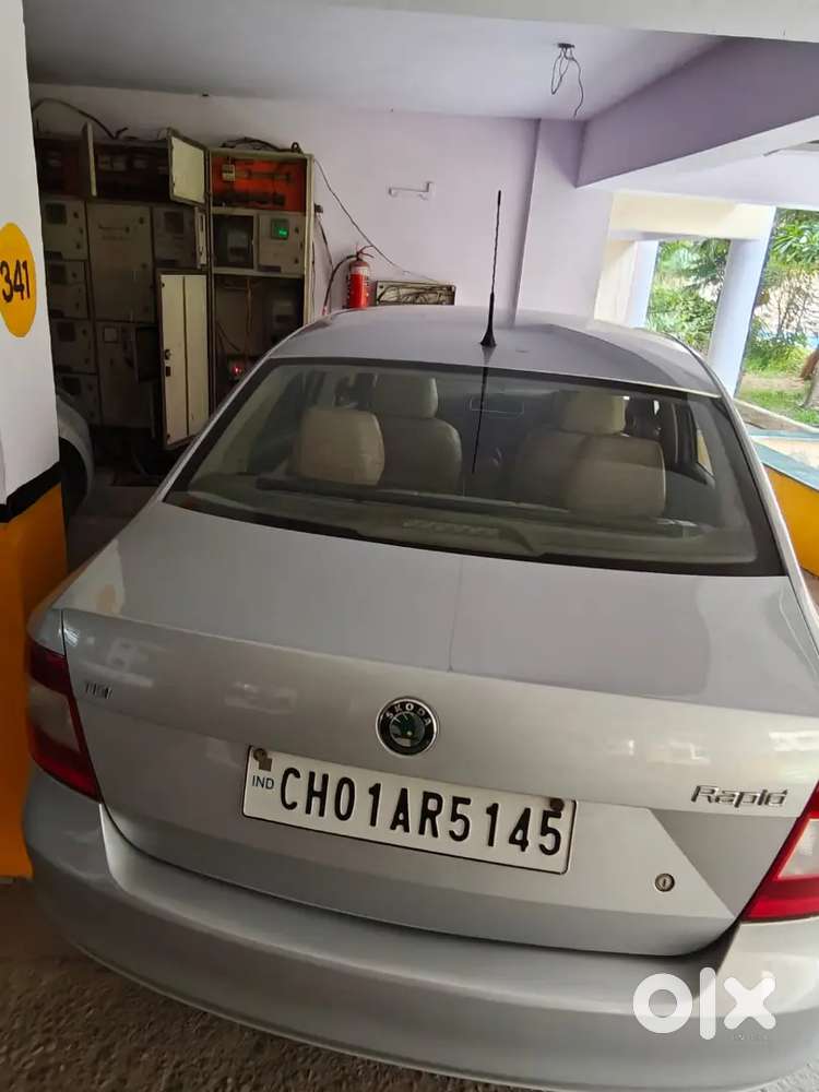 Skoda Rapid Ambition Plus 2013