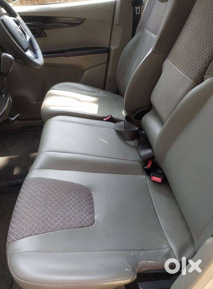 Mahindra Kuv 100 Mahindra-kuv-100-d75-k4-plus, 2016, Petrol