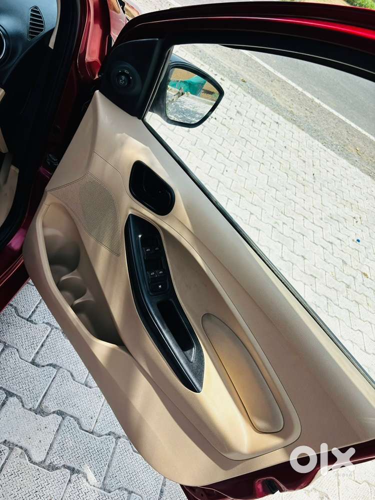 Ford Aspire Titanium Petrol Cng