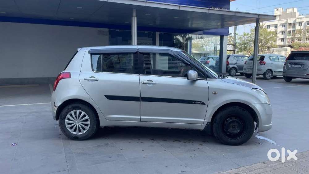 Maruti Suzuki Swift Vxi Optional, 2006, Cng & Hybrids
