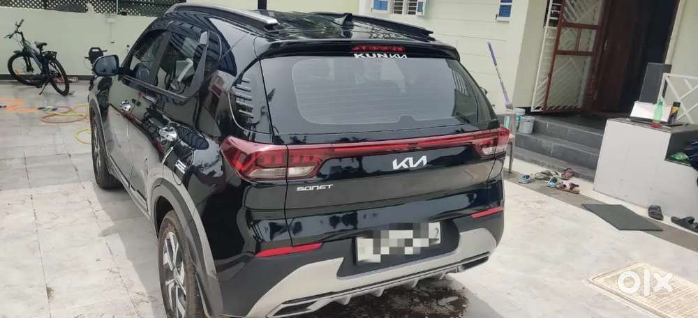 Kia Sonet 2023 Diesel Well Maintained, 15000km