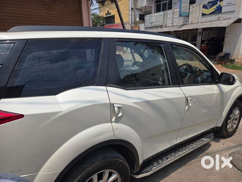 Mahindra Xuv500 2017 Diesel 185000 Km Driven