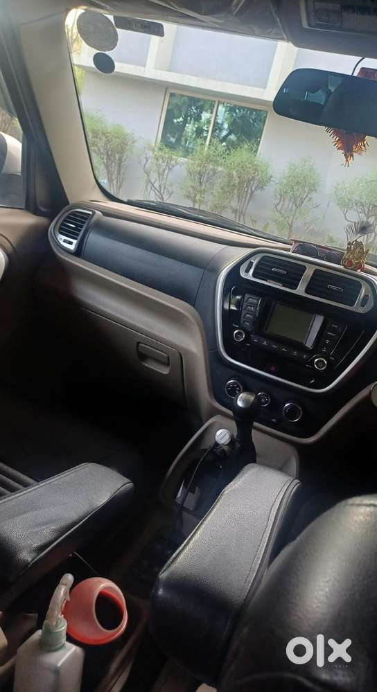 Mahindra Tuv 300 T8, 2017, Diesel